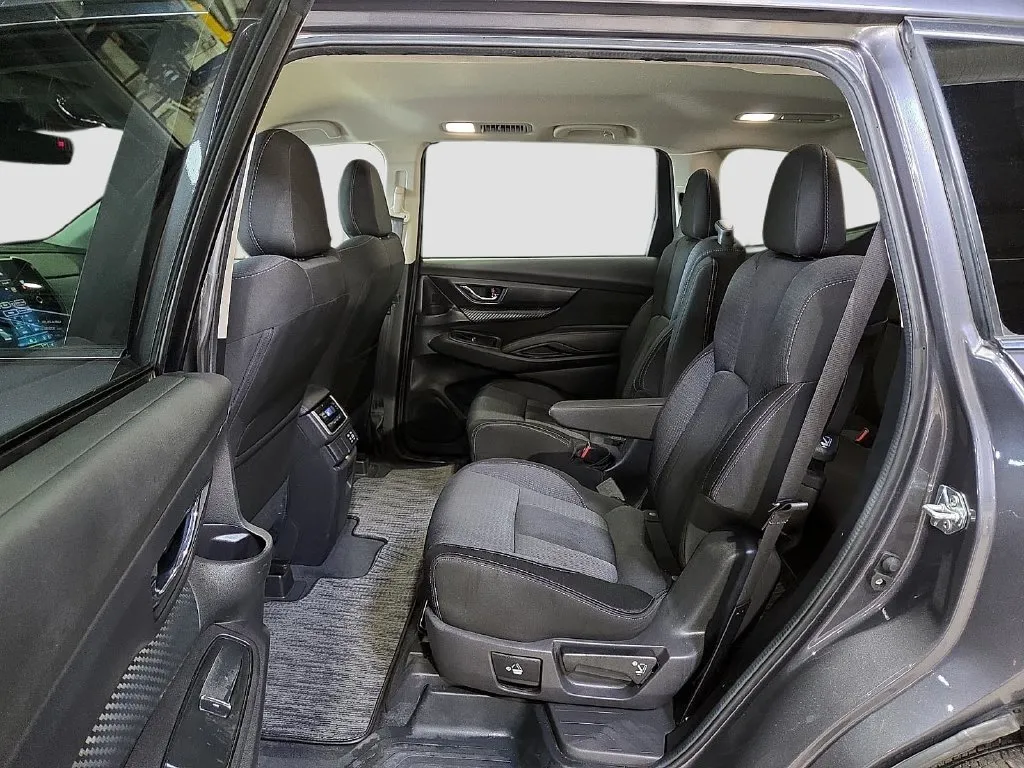 Subaru Ascent photo 14