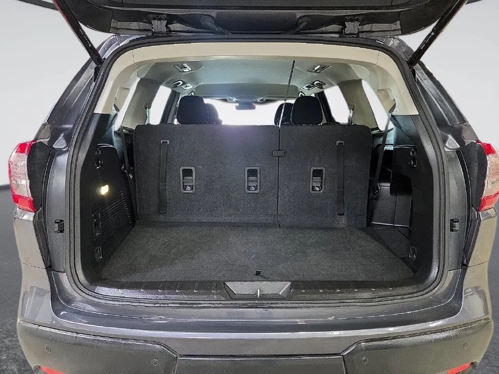 Subaru Ascent photo 13