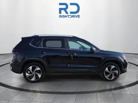 Photos of 2025 Volkswagen Taos 1.5T SE for sale in El Paso, TX at RightDrive - 7320 Alameda