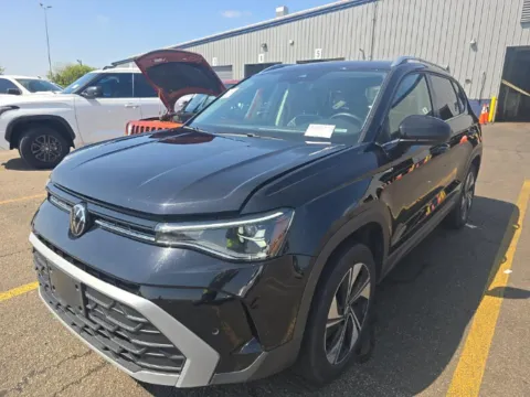 Photos of 2025 Volkswagen Taos 1.5T SE for sale in El Paso, TX at RightDrive - 7320 Alameda