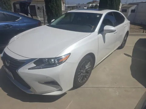 Another view of 2018 Lexus ES 350 for sale in El Paso, TX at RightDrive - 7320 Alameda