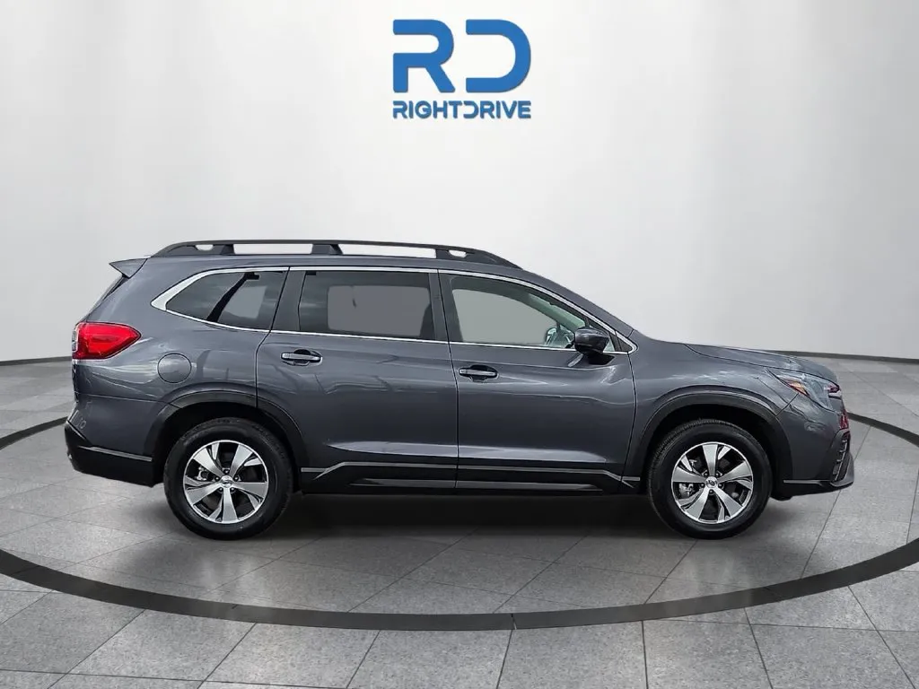 Subaru Ascent photo 2