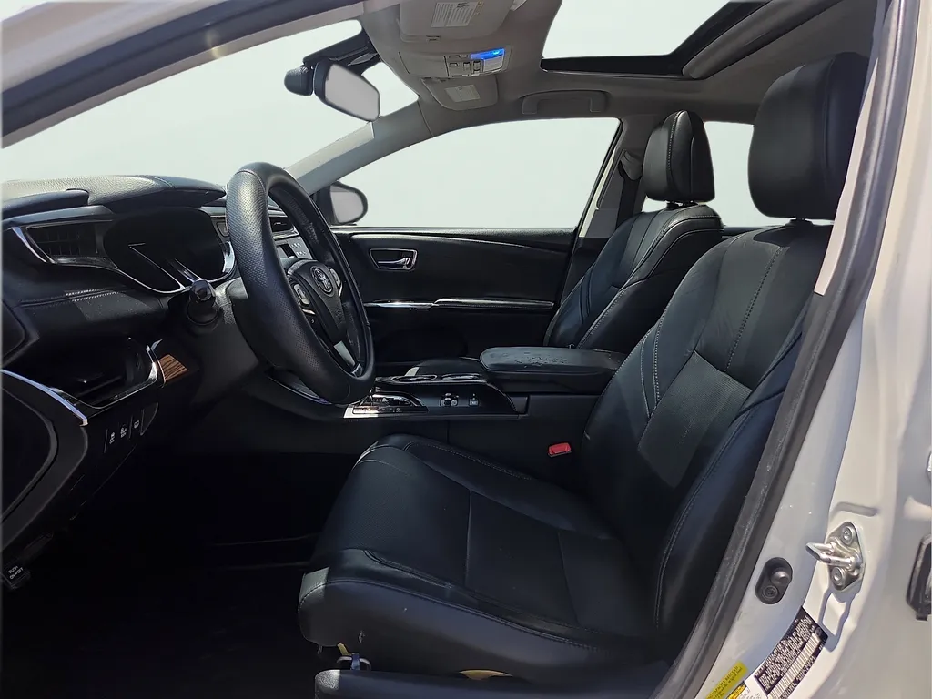 Toyota Avalon photo 19