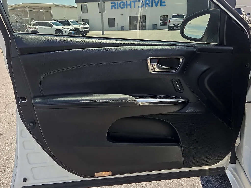 Toyota Avalon photo 16