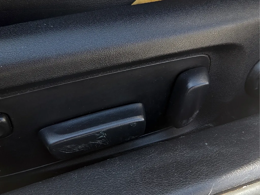 Toyota Avalon photo 18