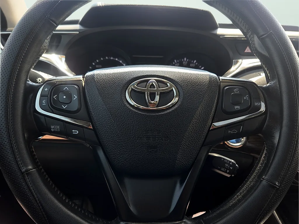 Toyota Avalon photo 24