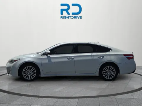More photos of 2013 Toyota Avalon Hybrid Limited at RightDrive - 7320 Alameda, TX