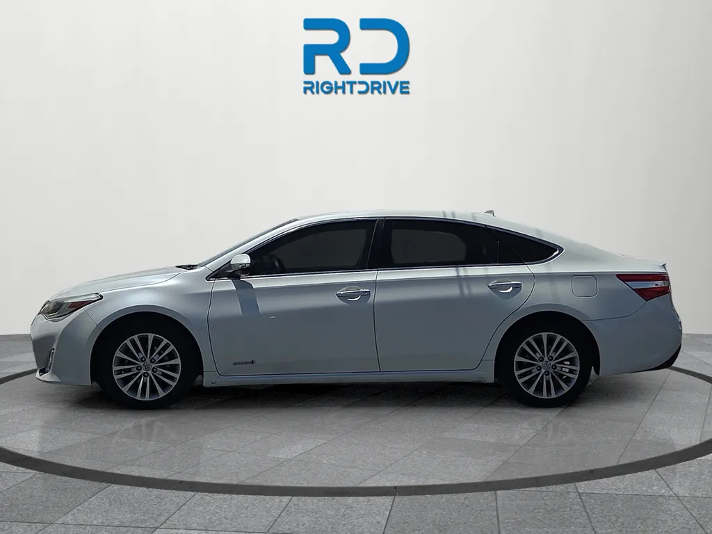 Toyota Avalon photo 5