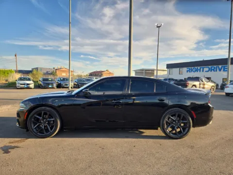 More photos of 2022 Dodge Charger SXT at RightDrive - 7320 Alameda, TX