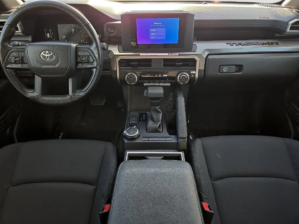 Toyota Tacoma photo 12