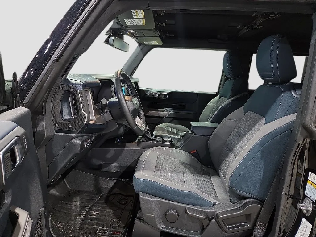 Ford Bronco photo 19