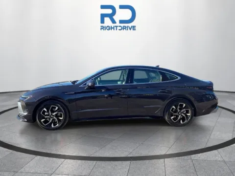 More photos of 2025 Hyundai Sonata SEL at RightDrive - 7320 Alameda, TX