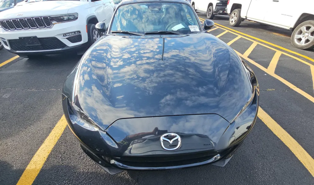 Mazda MX-5 photo 2