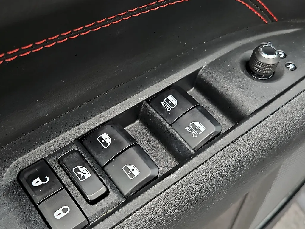 Jeep Compass photo 16