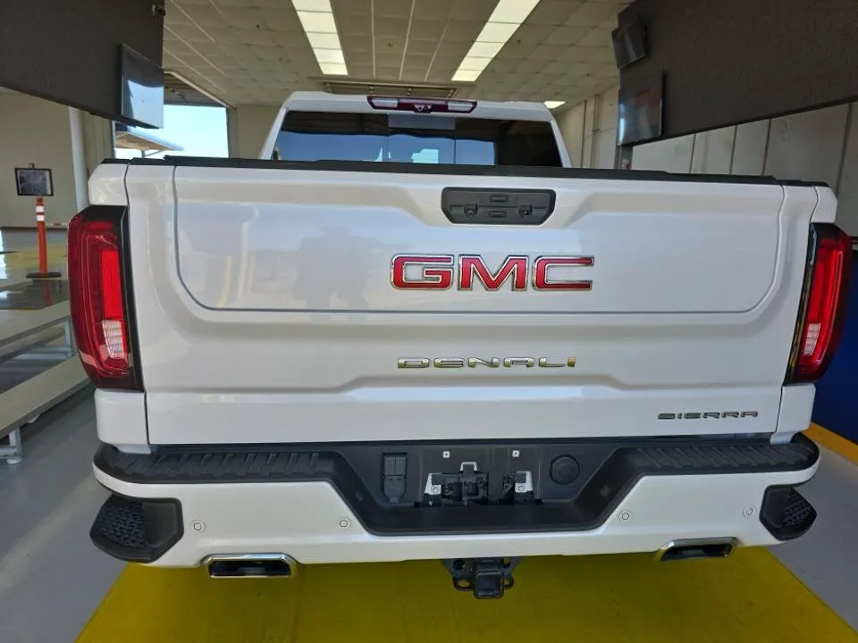 GMC Sierra photo 5