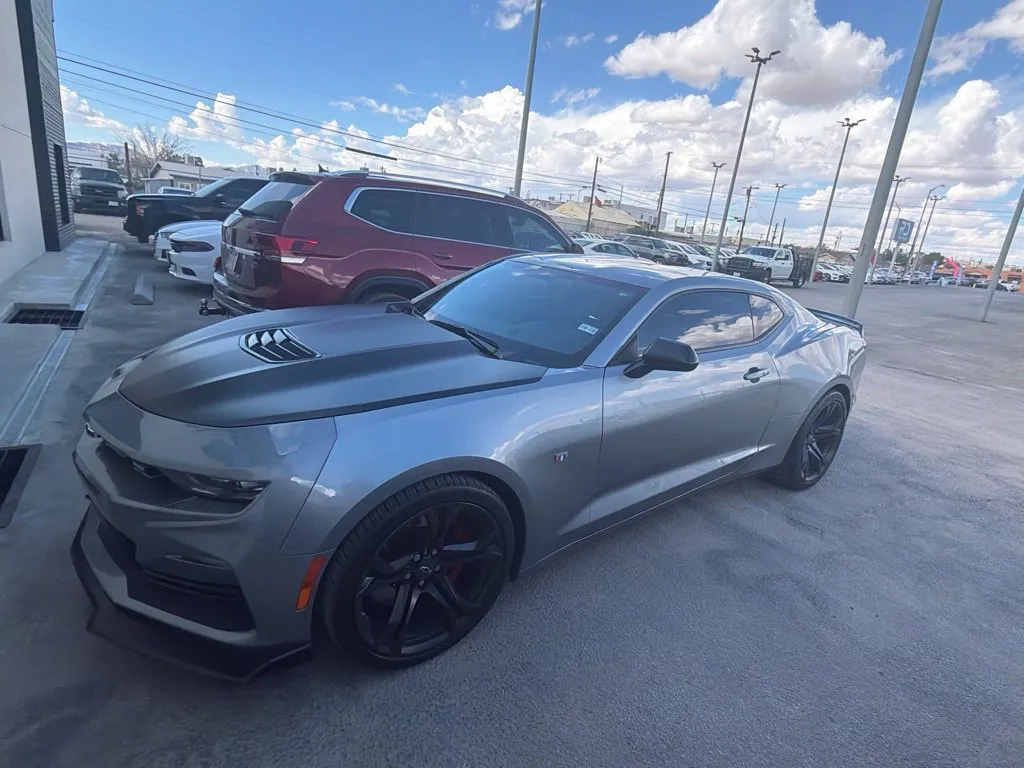 Chevrolet Camaro photo 3