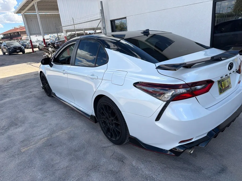 Toyota Camry photo 4