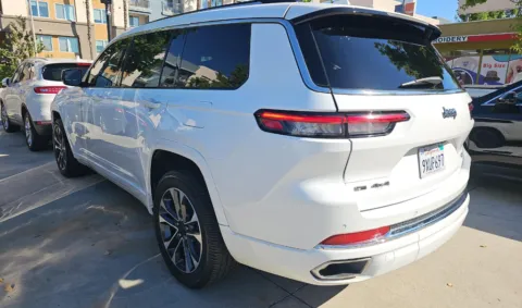 More photos of 2021 Jeep Grand Cherokee L Overland at RightDrive - 7320 Alameda, TX