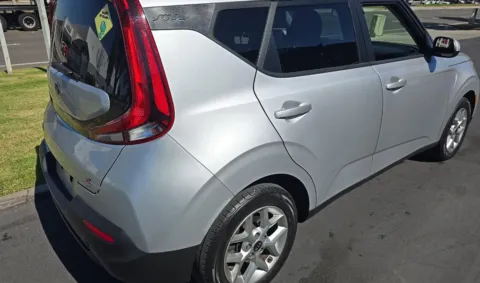 More photos of 2021 Kia Soul S at RightDrive - 7320 Alameda, TX