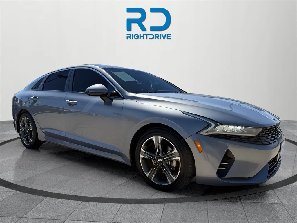 2021 Kia K5 EX's photo