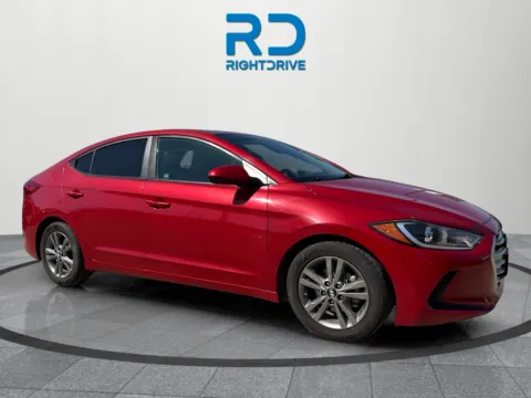 Red 2018 Hyundai Elantra SEL for sale in El Paso, TX