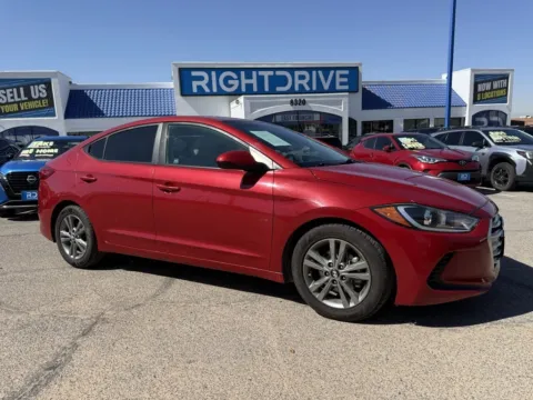 Red 2018 Hyundai Elantra SEL for sale in El Paso, TX