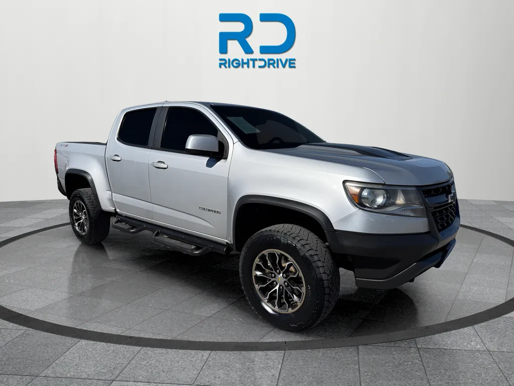 Silver 2019 Chevrolet Colorado ZR2 for sale in El Paso, TX
