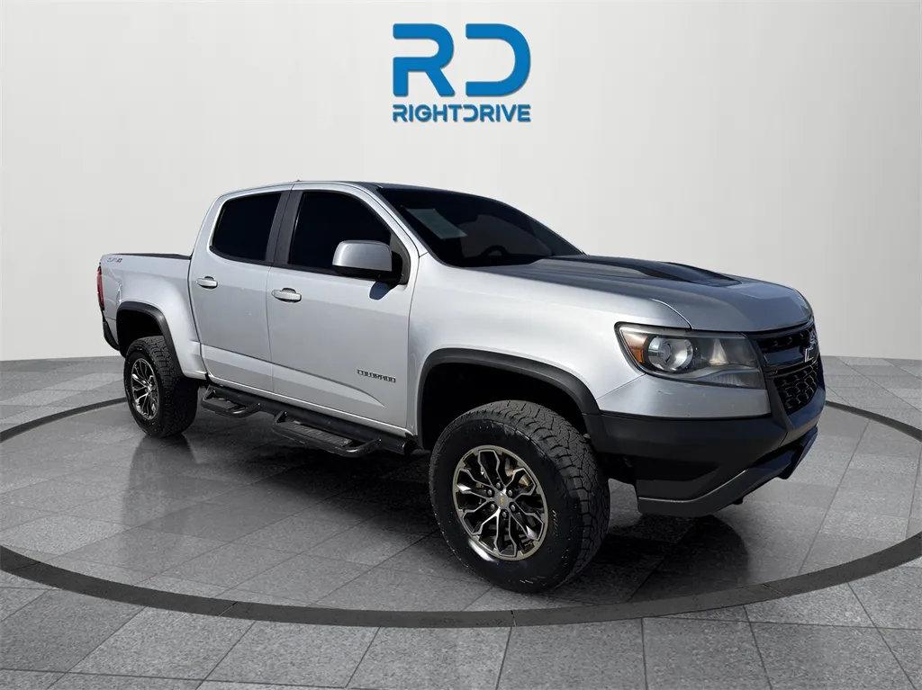 Silver 2019 Chevrolet Colorado ZR2 for sale in El Paso, TX