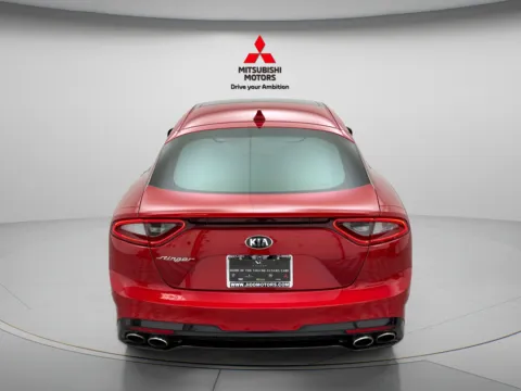 More photos of 2018 Kia Stinger GT2 at Countryside Mitsubishi, IL
