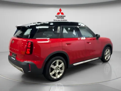 Another view of 2025 MINI Cooper S Countryman Signature Plus for sale in Countryside, IL at Countryside Mitsubishi