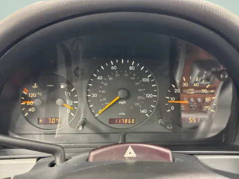 More photos of 1999 Mercedes-Benz M-Class ML 320 at Countryside Mitsubishi, IL