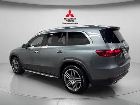 More photos of 2025 Mercedes-Benz GLS 450 at Countryside Mitsubishi, IL
