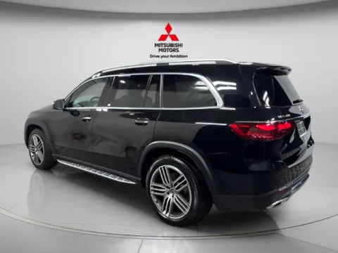More photos of 2025 Mercedes-Benz GLS 450 at Countryside Mitsubishi, IL