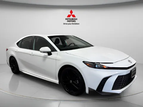 Photos of 2025 Toyota Camry SE for sale in Countryside, IL at Countryside Mitsubishi