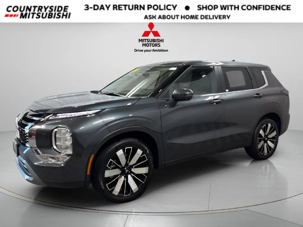 Gray 2027 Mitsubishi Outlander SE for sale in Countryside, IL