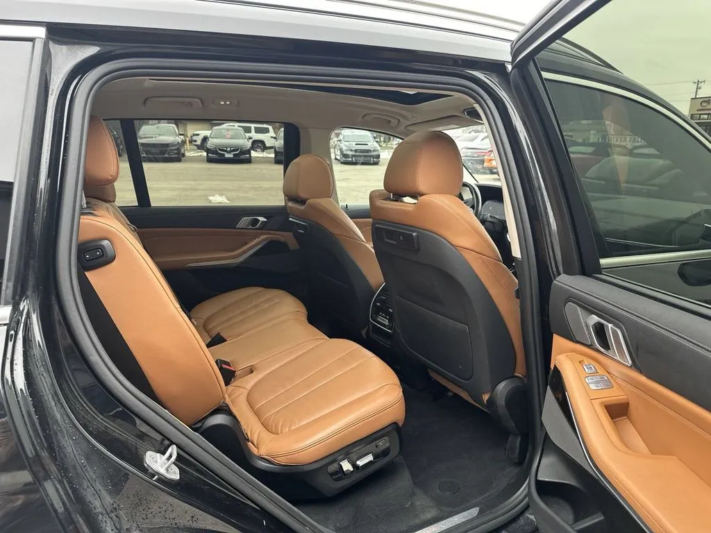 BMW X7 photo 22