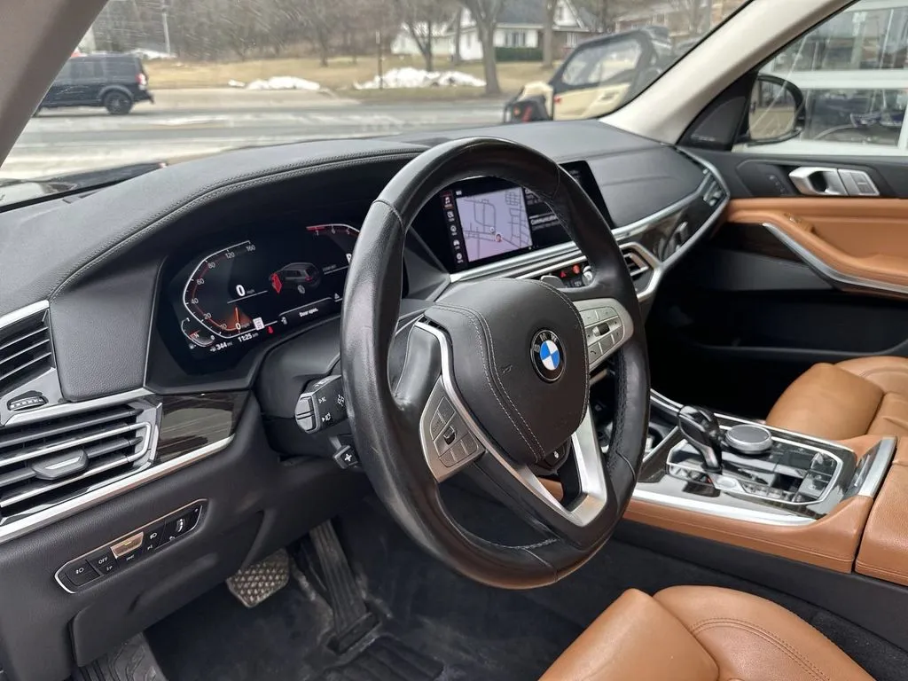 BMW X7 photo 7