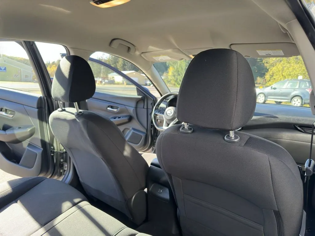 Nissan Sentra photo 19