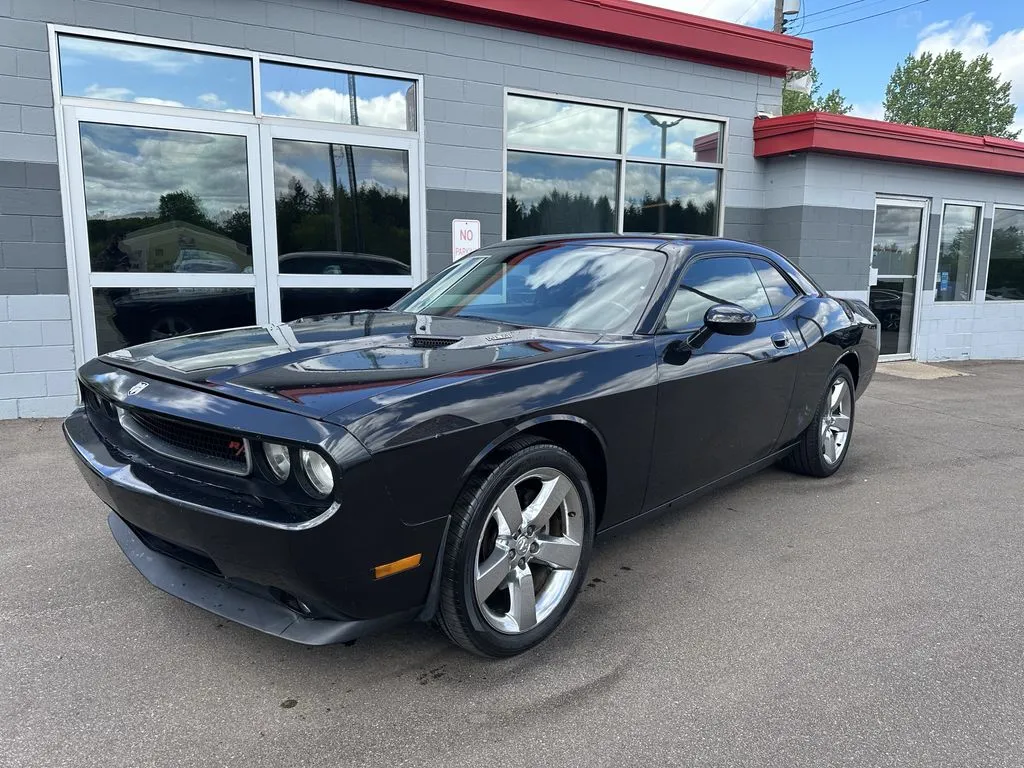 Black 2010 Dodge Challenger R/T for sale in Somerset, WI