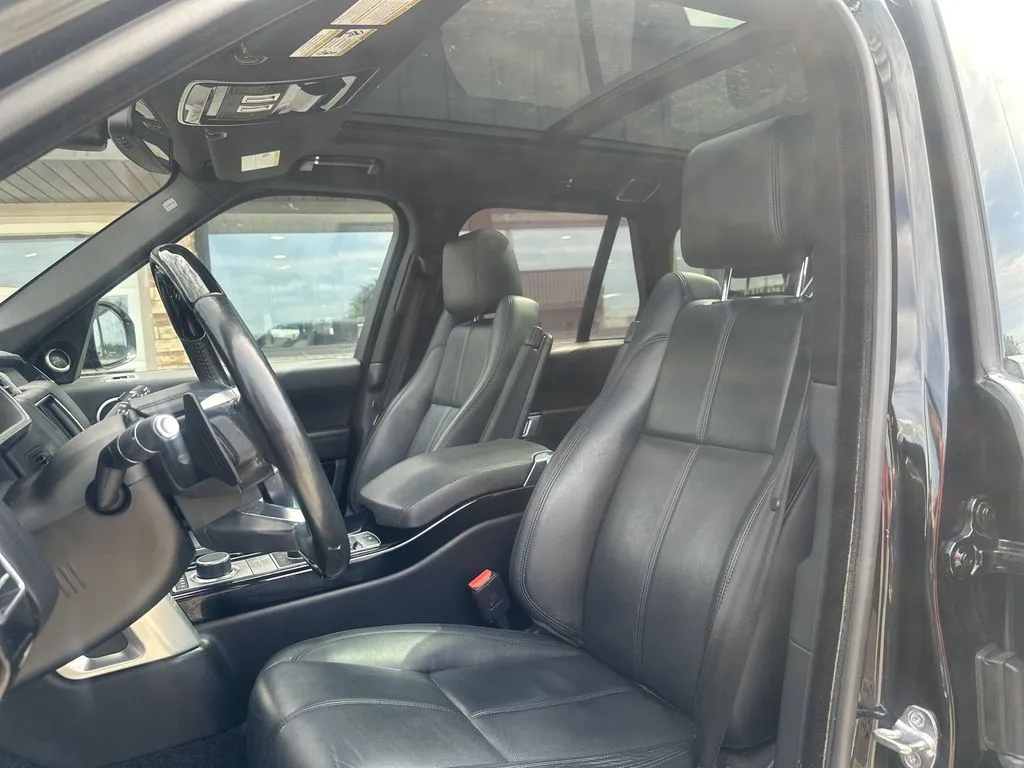 Land Rover Range Rover photo 16