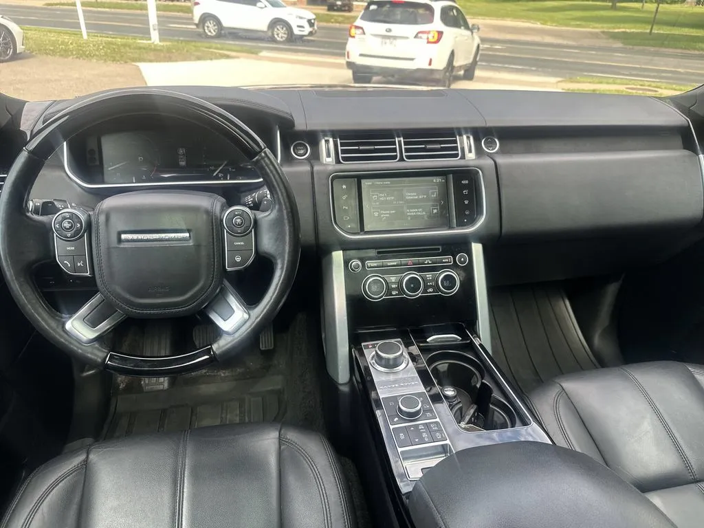 Land Rover Range Rover photo 5