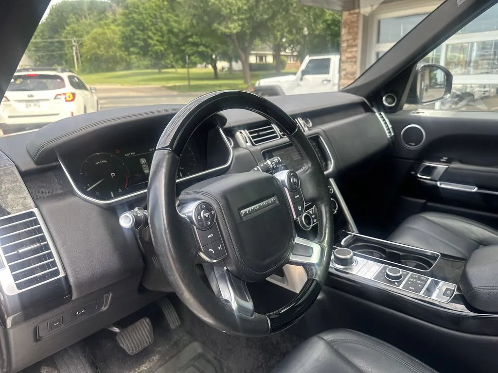 Land Rover Range Rover photo 6