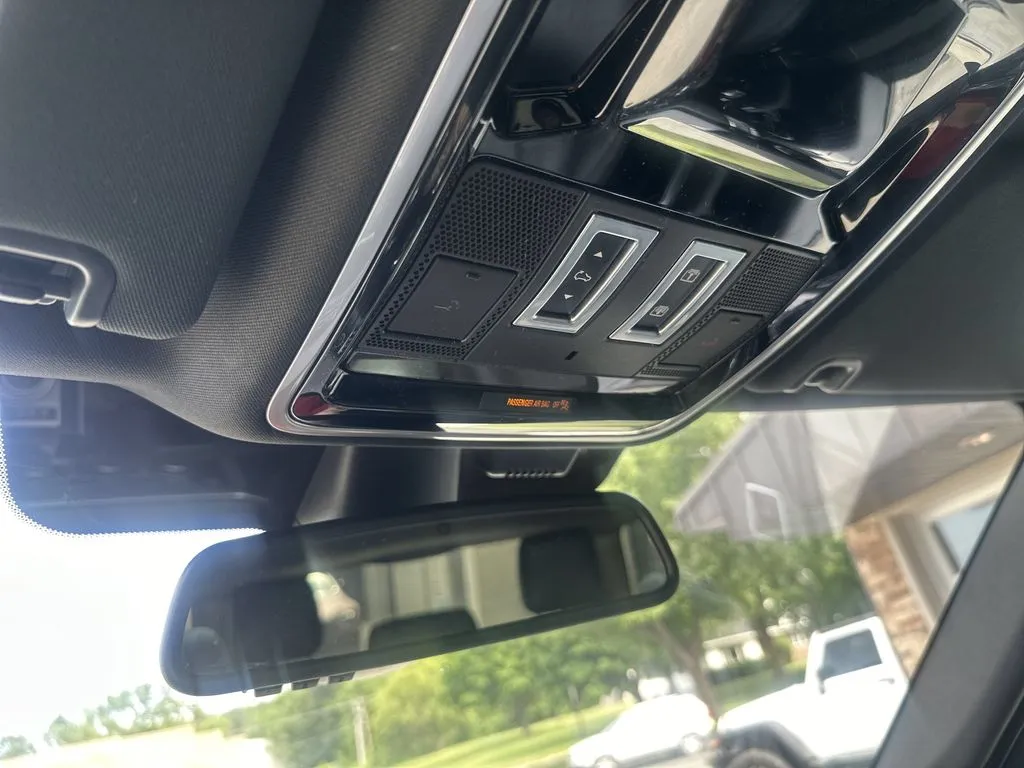 Land Rover Range Rover photo 13