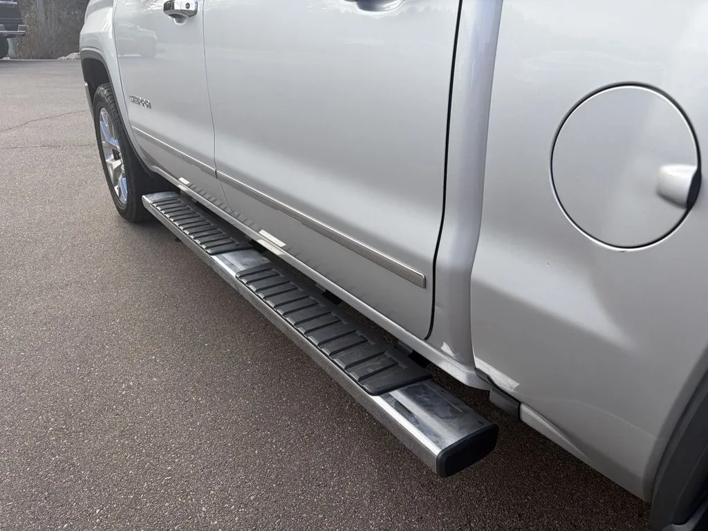 GMC Sierra photo 7