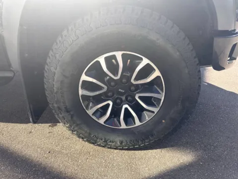 More photos of 2014 Ford F-150 SVT Raptor at Somerset Sales and Leasing, WI