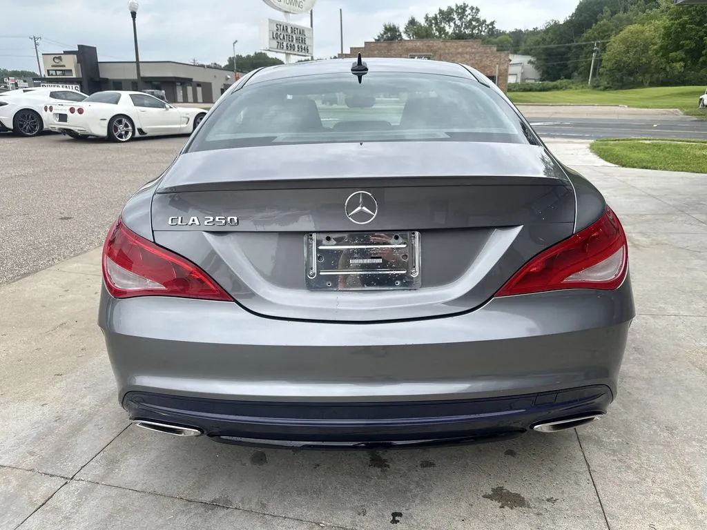 Mercedes-Benz CLA photo 23