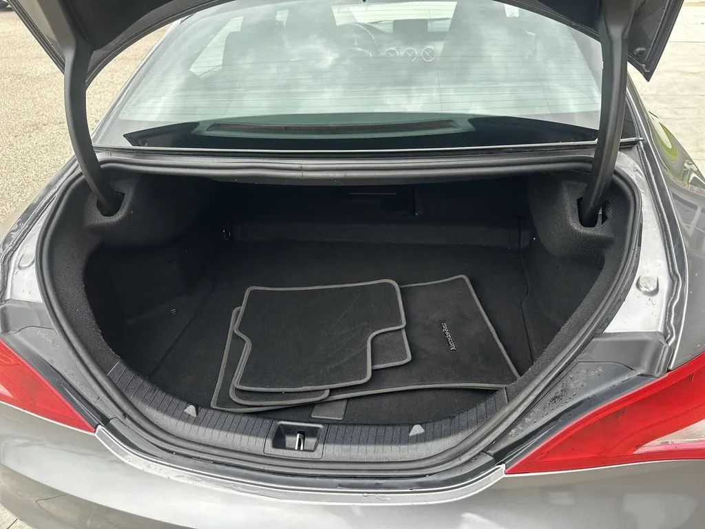 Mercedes-Benz CLA photo 25