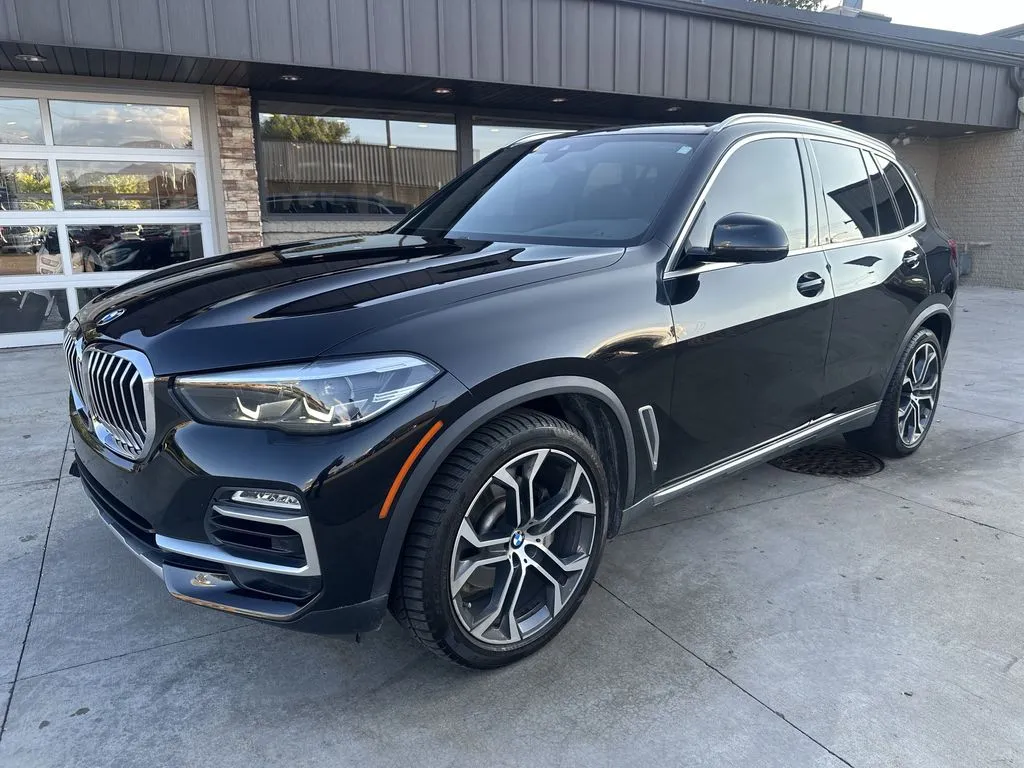 Black 2019 BMW X5 xDrive40i for sale in Somerset, WI