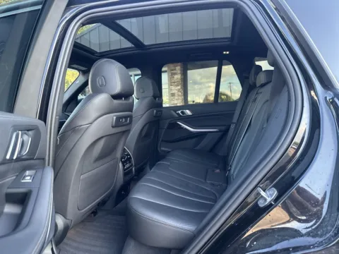 More photos of 2019 BMW X5 xDrive40i at Somerset Sales and Leasing, WI