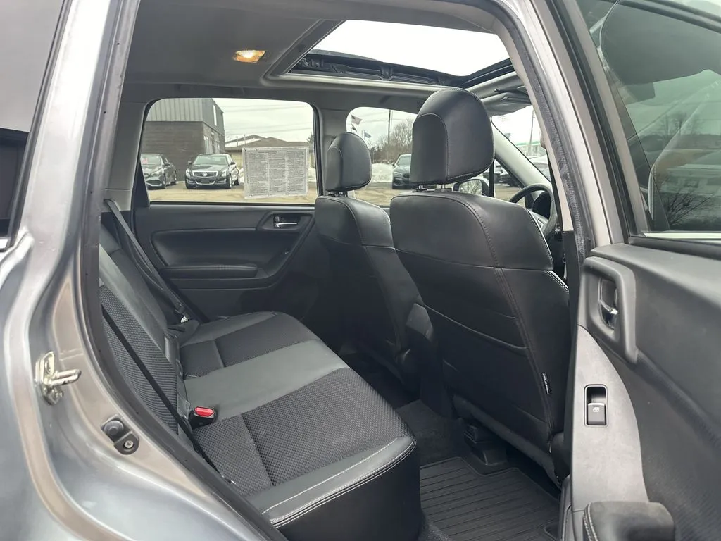 Subaru Forester photo 22